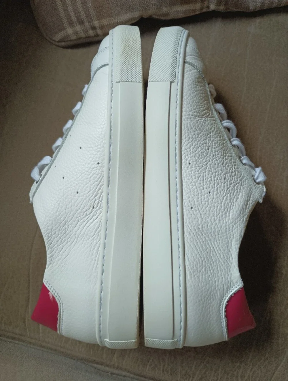 Calla Shoes Star White Grain Leather Hot Pink Accent Wide Fit Sneakers Size 42